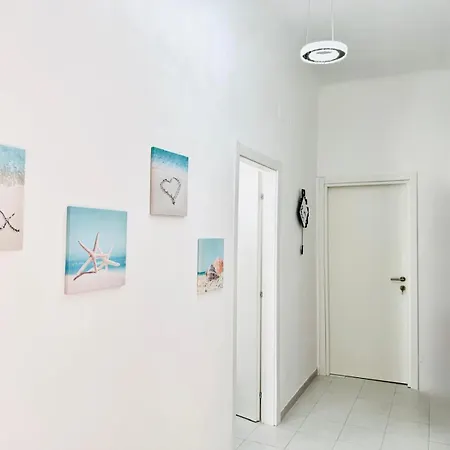 Rihanna&ianis House *